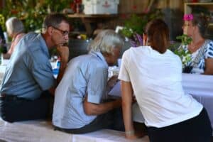 Kesäjuhlat 2025 luetaan sukuselvityksiä